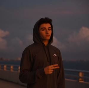 Meet your Posher, Corey